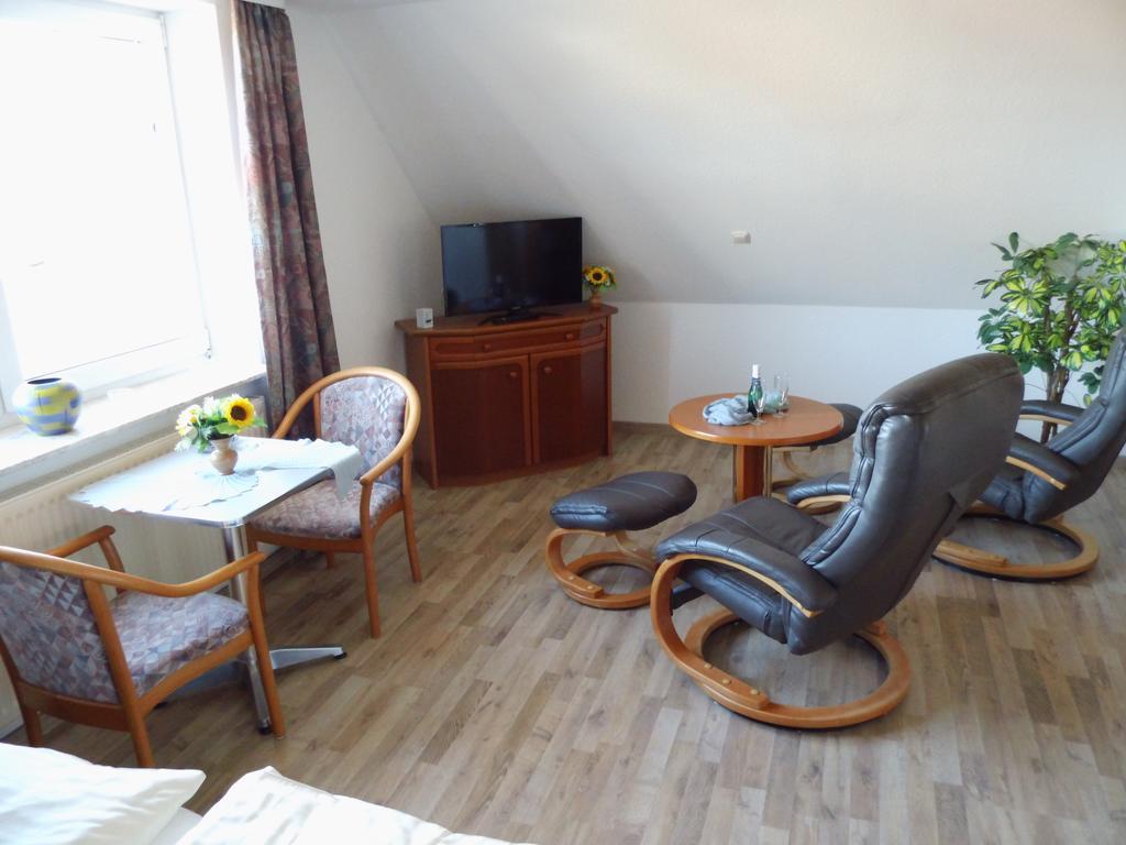 Ferienwohnung Yachthus Carolinensiel Zimmer foto