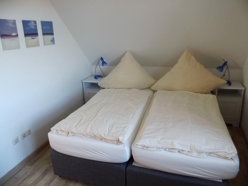 Ferienwohnung Yachthus Carolinensiel Zimmer foto