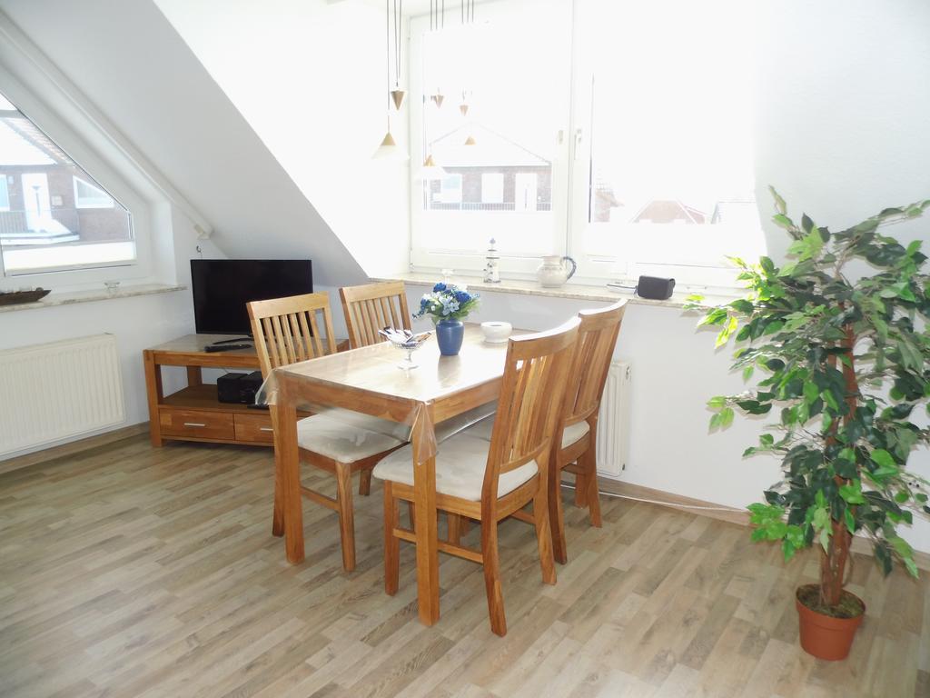 Ferienwohnung Yachthus Carolinensiel Zimmer foto